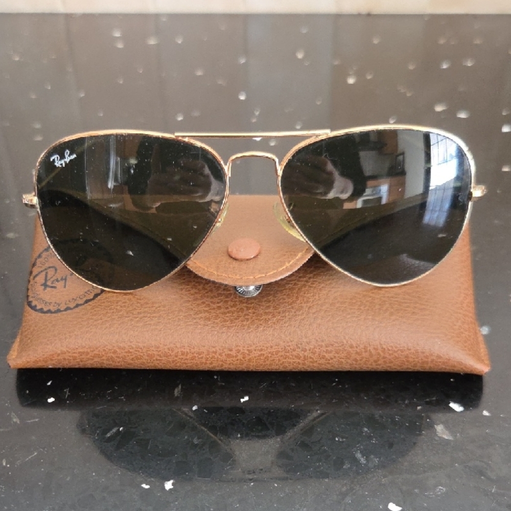 Ray-Ban Gold Frame Aviator Sunglasses with Brown Case